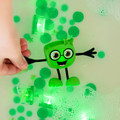 Набір для гри у воді Glo Pals Піппа (зелений), персонаж та 2 кубики – інтернет-магазин Glo Pals